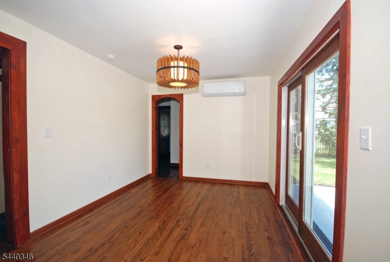 496 Franklin St Property Photo 18