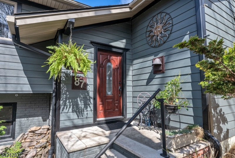 87 Buena Vista Dr Property Photo 2