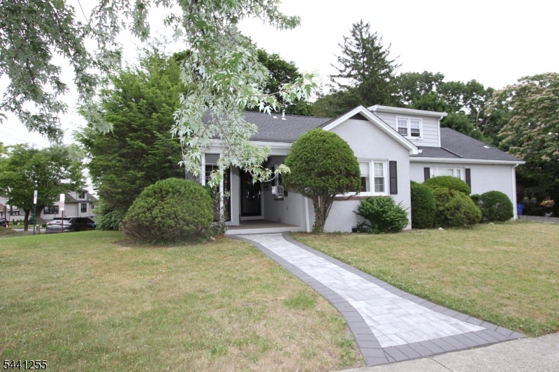 179 Mohawk Ave Property Photo 1