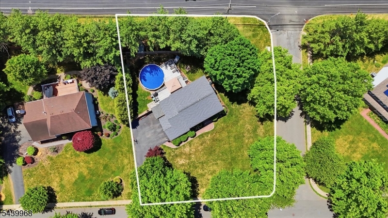 30 Glen Eagles Rd Property Photo 35