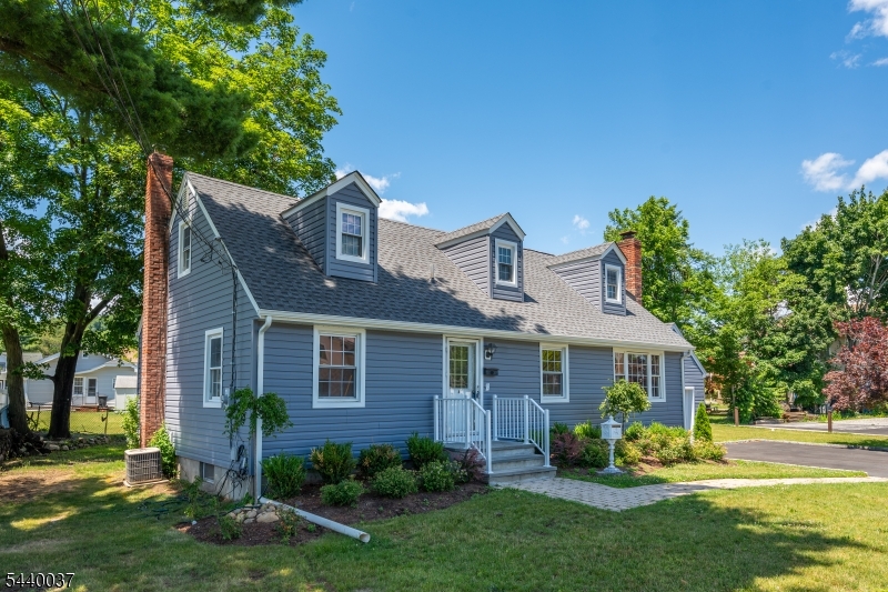 4 Van Duyne Ave Property Photo 2