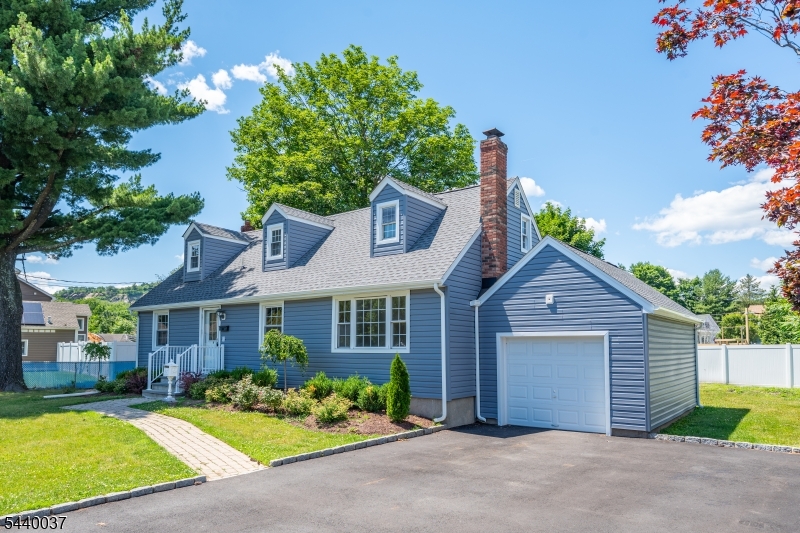 4 Van Duyne Ave Property Photo 4