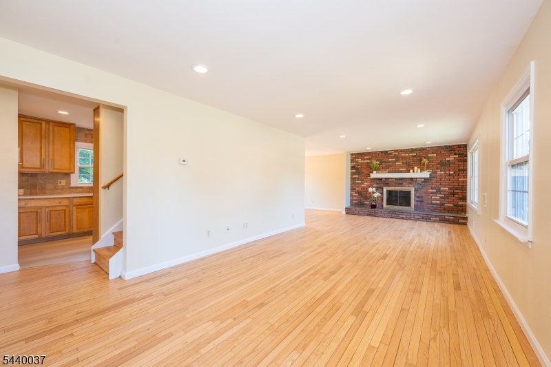 4 Van Duyne Ave Property Photo 9