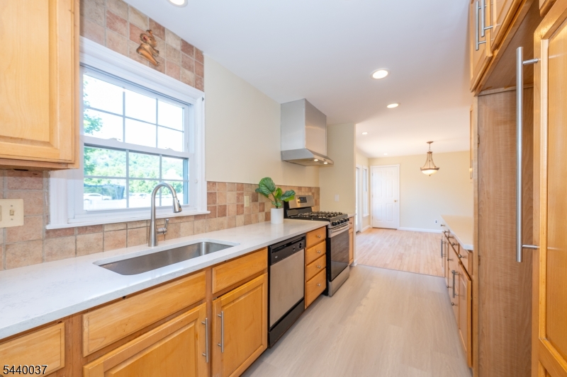 4 Van Duyne Ave Property Photo 14