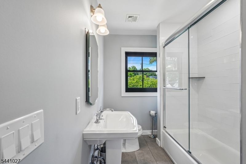 63 Ravine Ave Property Photo 24