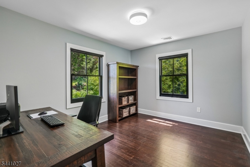 63 Ravine Ave Property Photo 25