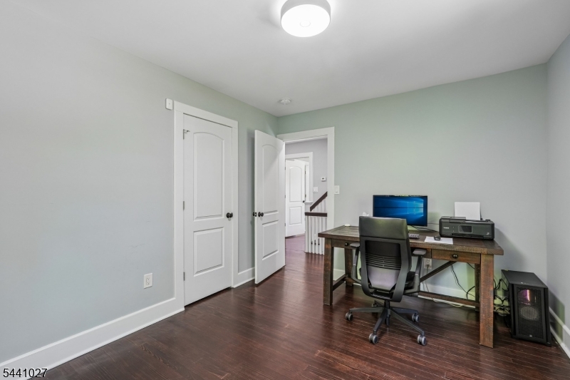 63 Ravine Ave Property Photo 27