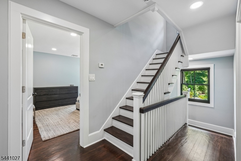 63 Ravine Ave Property Photo 34