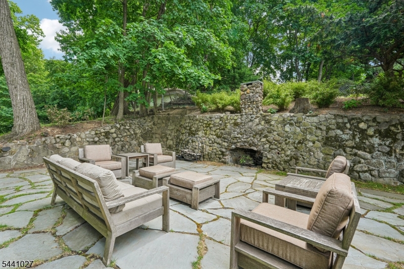 63 Ravine Ave Property Photo 47
