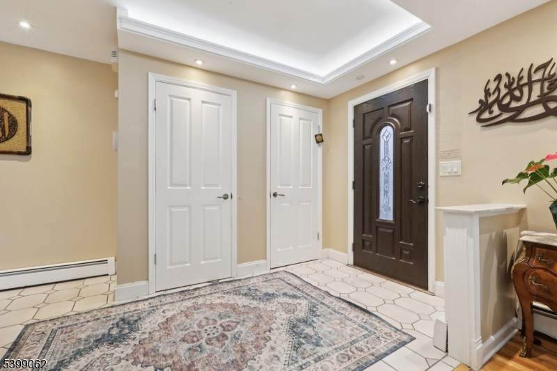 822 Pompton Ave 2 Property Photo 6