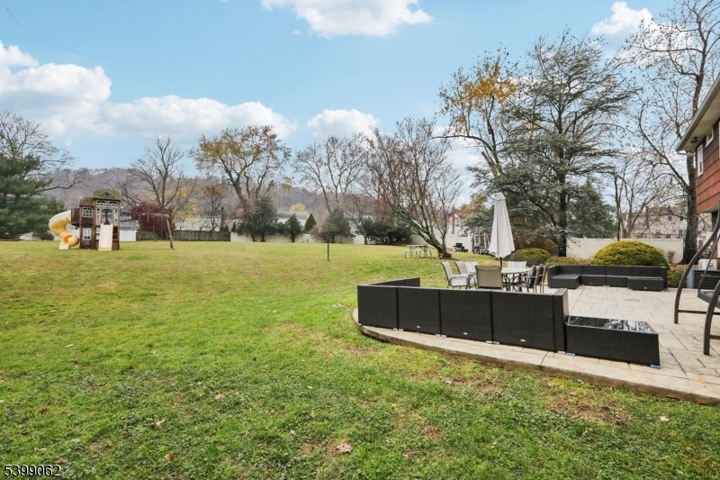 822 Pompton Ave 2 Property Photo 42