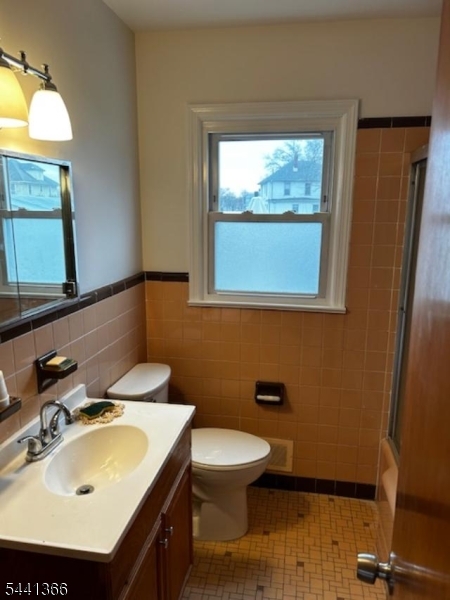 234 W High St 1 Property Photo 9