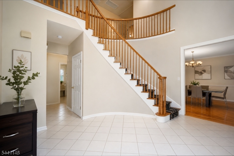 181 Berkley Ave Property Photo 3