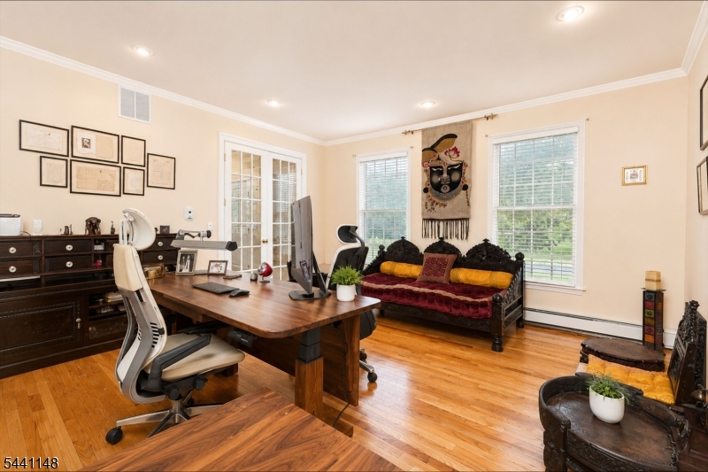 181 Berkley Ave Property Photo 7