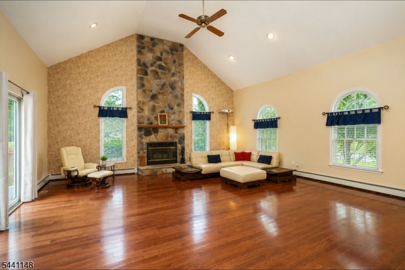181 Berkley Ave Property Photo 13