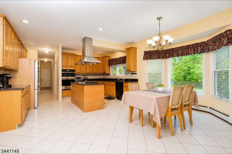 181 Berkley Ave Property Photo 19