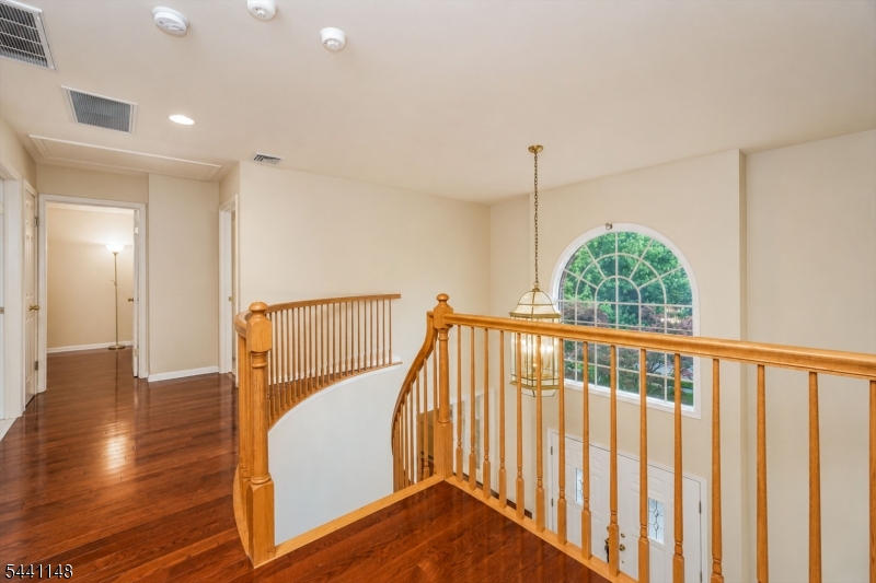 181 Berkley Ave Property Photo 24