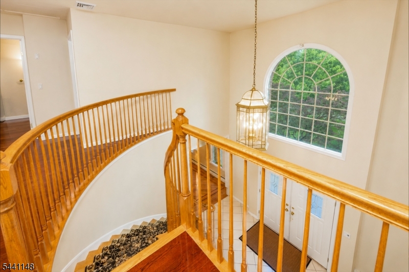 181 Berkley Ave Property Photo 25