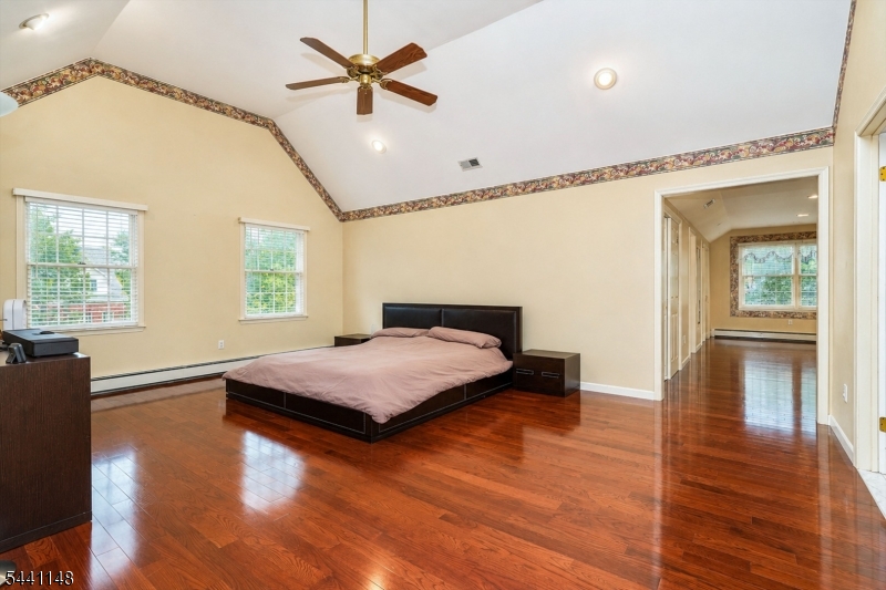 181 Berkley Ave Property Photo 28