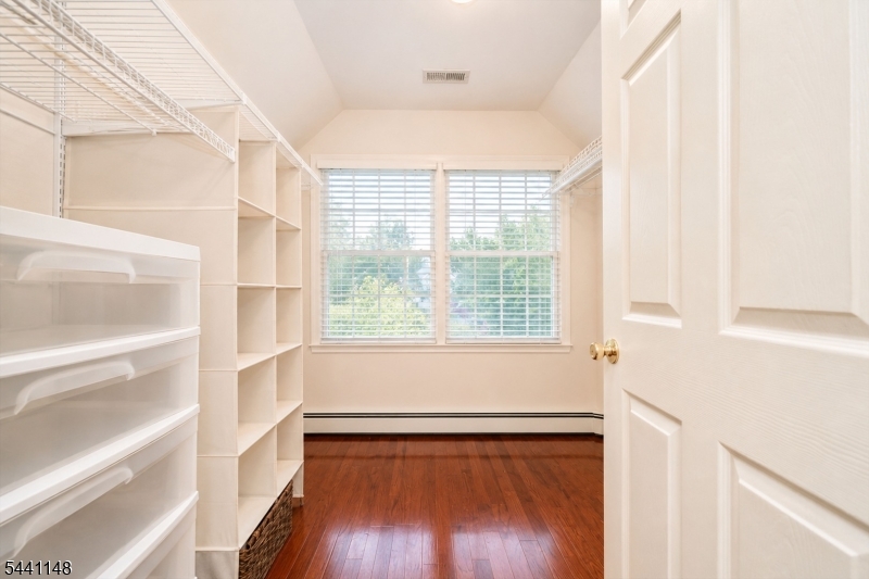 181 Berkley Ave Property Photo 35