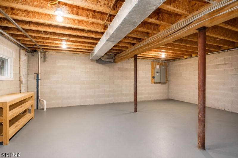 181 Berkley Ave Property Photo 41