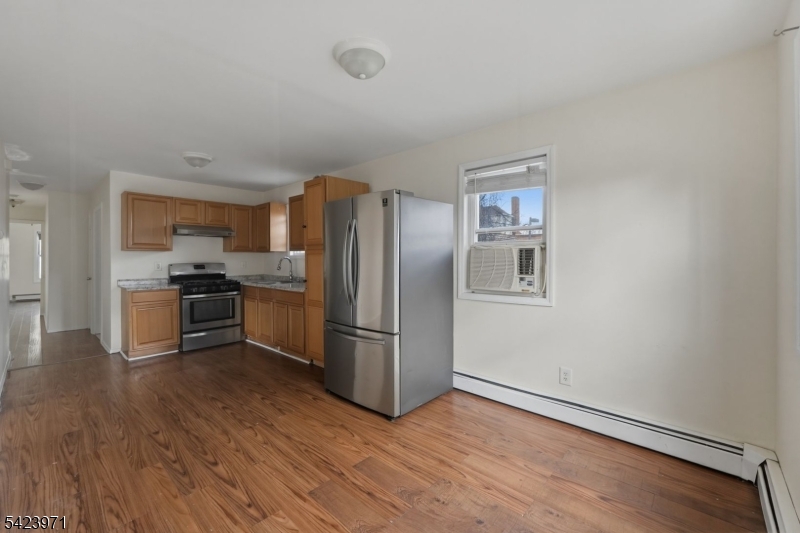 172 Carroll St Property Photo 18