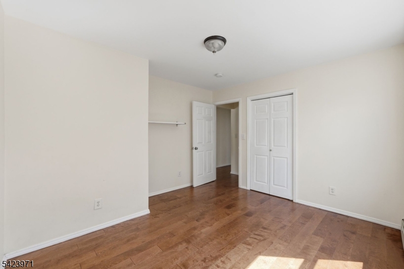 172 Carroll St Property Photo 28