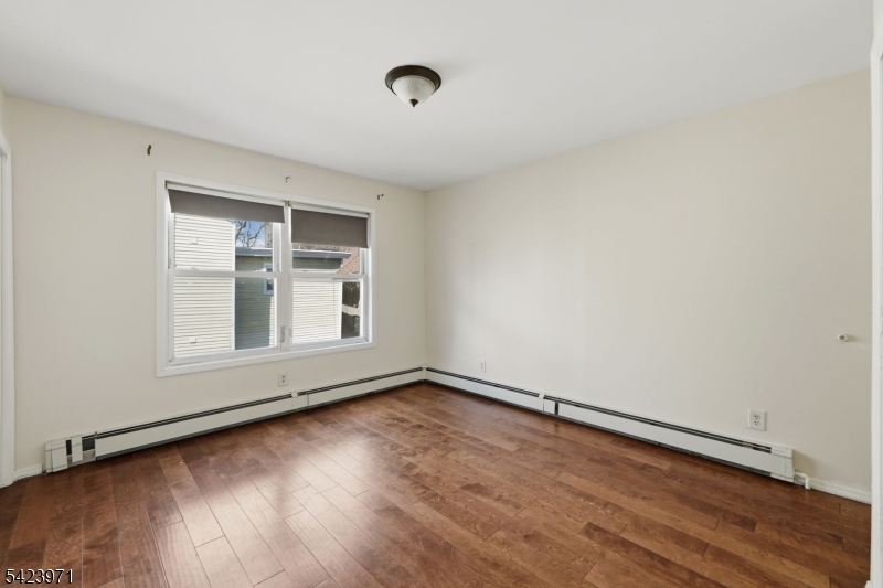 172 Carroll St Property Photo 29