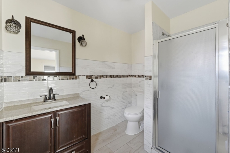 172 Carroll St Property Photo 31