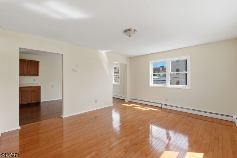 172 Carroll St Property Photo 33