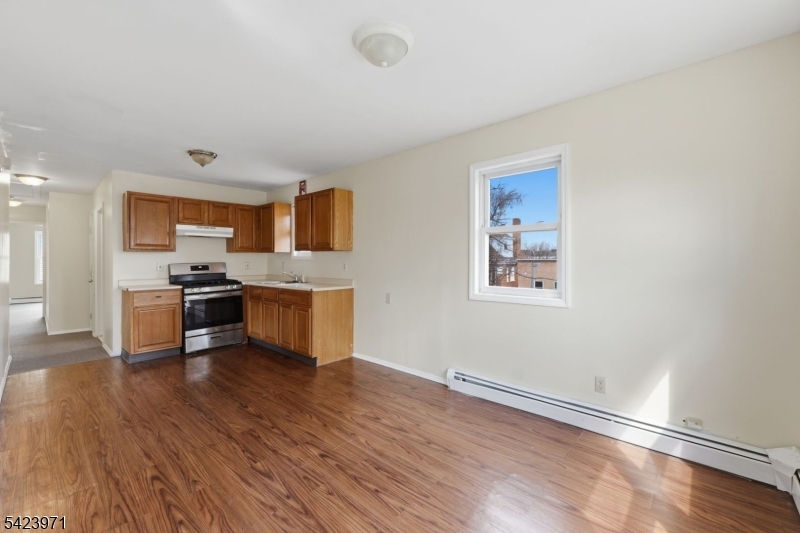 172 Carroll St Property Photo 34
