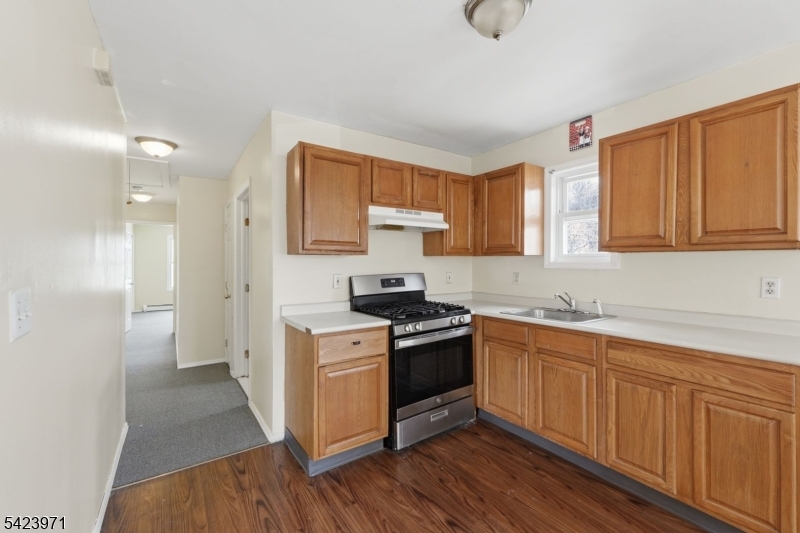172 Carroll St Property Photo 36