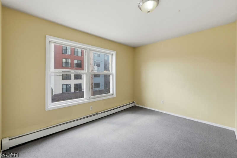 172 Carroll St Property Photo 44