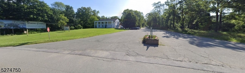 76 Main St Property Photo 2
