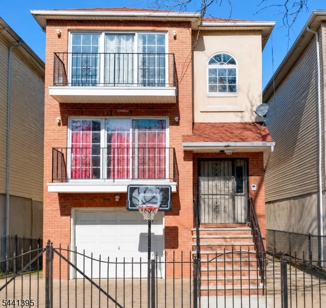 141 22Nd St Property Photo 1