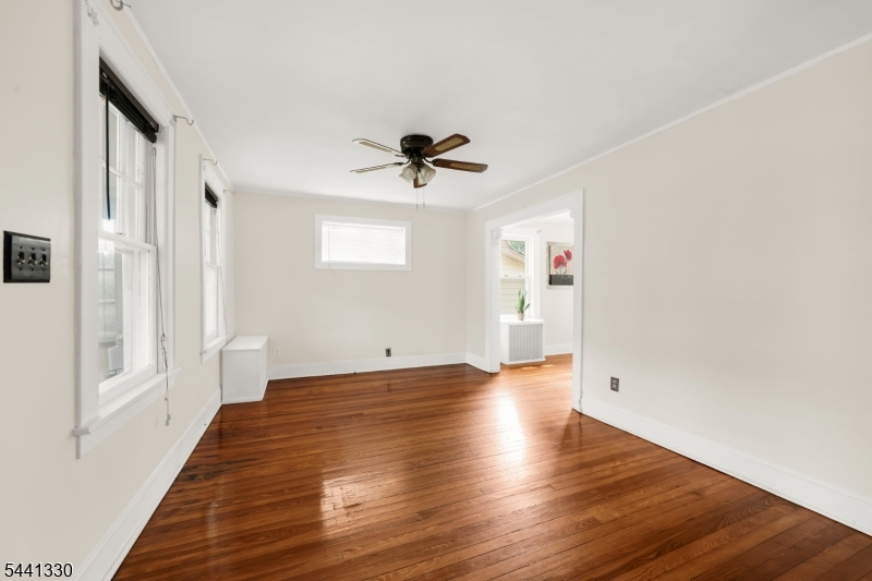 68 Birch St Property Photo 5