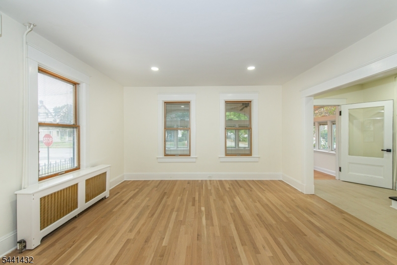 69 W Hanover Ave Property Photo 14