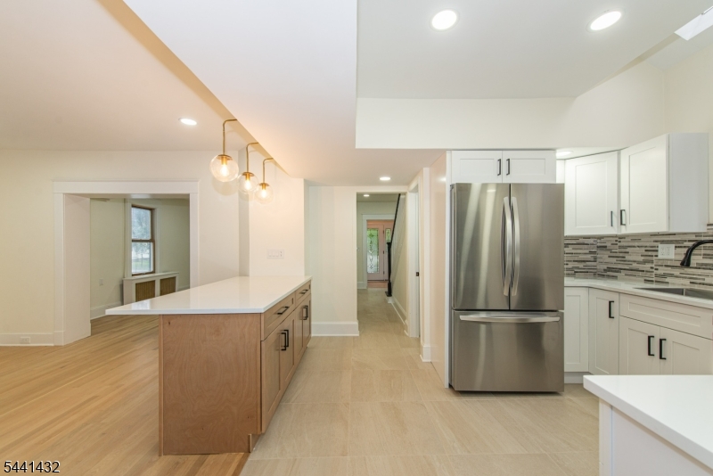 69 W Hanover Ave Property Photo 20