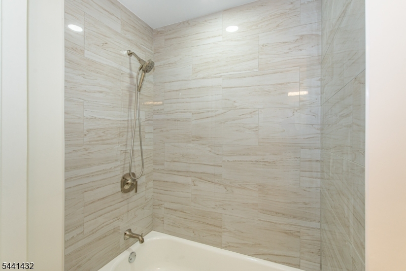 69 W Hanover Ave Property Photo 33