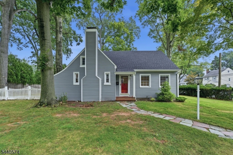 344 Mountain Ave Property Photo 1