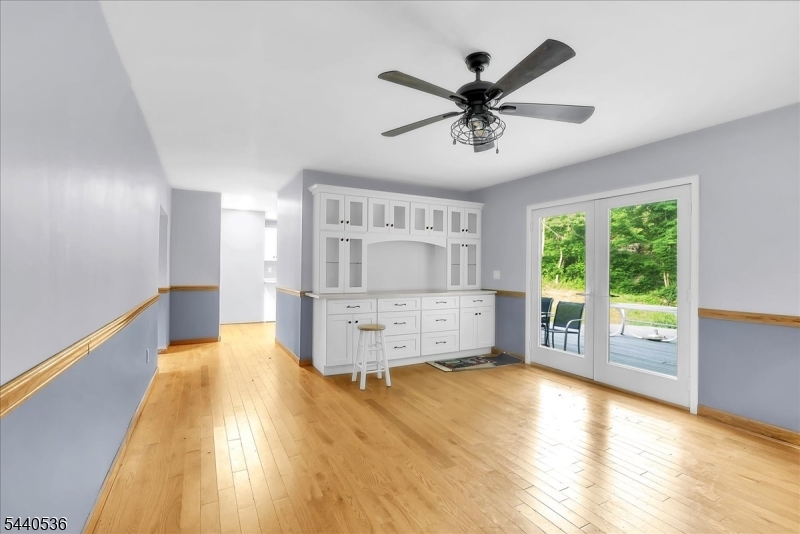 655 Warwick Tpke Property Photo 16