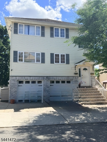 47 Cleveland St Property Photo 1