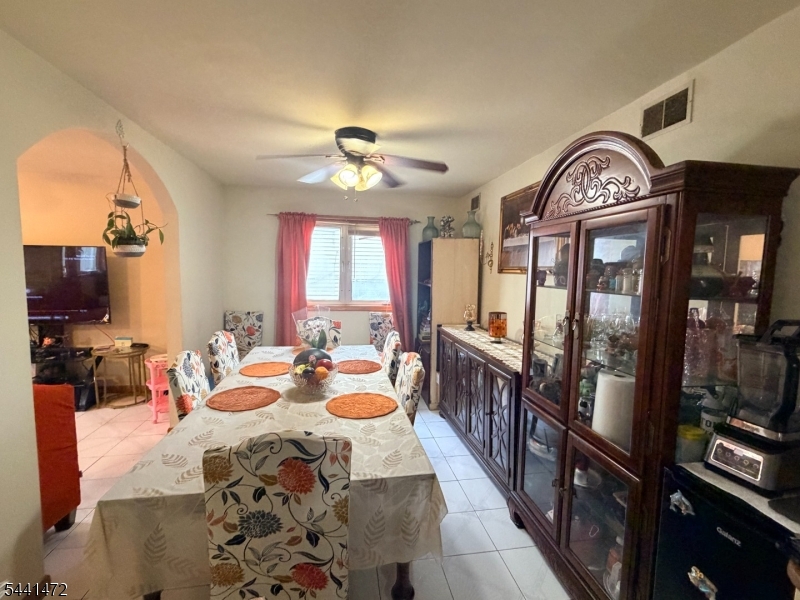 47 Cleveland St Property Photo 4