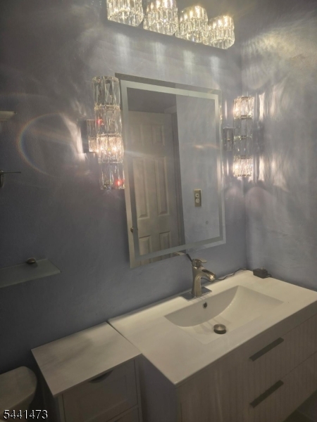 115 Oak St Property Photo 23