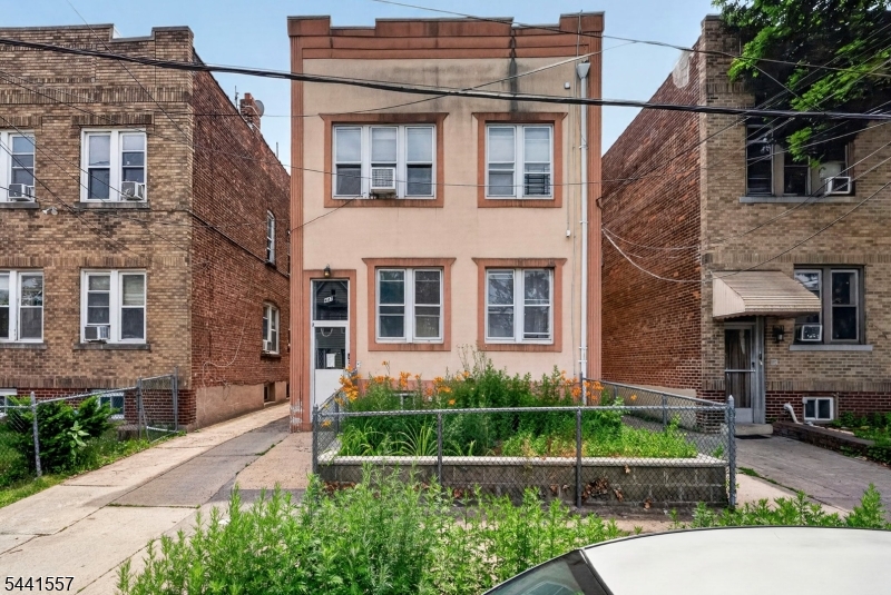 447 Paulison Ave Property Photo 1