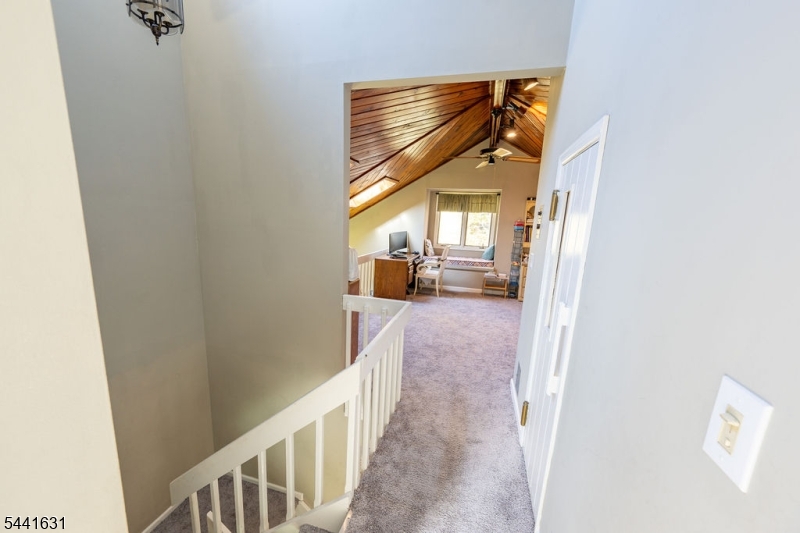 13 Village Way E7 Property Photo 34