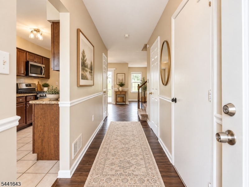 7 Sloop Sq Property Photo 3