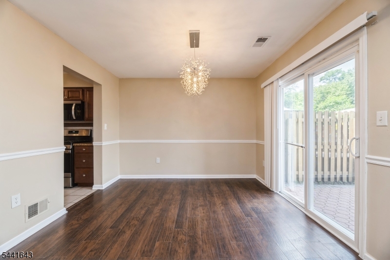 7 Sloop Sq Property Photo 6