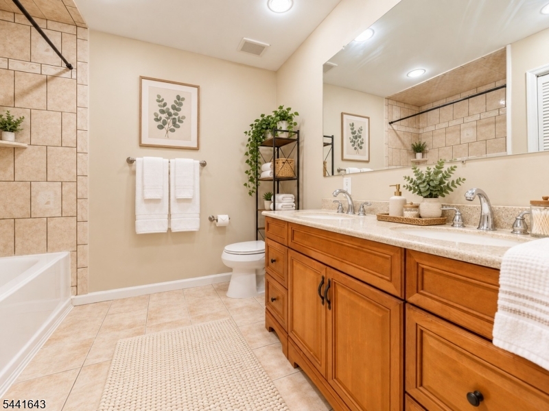 7 Sloop Sq Property Photo 11