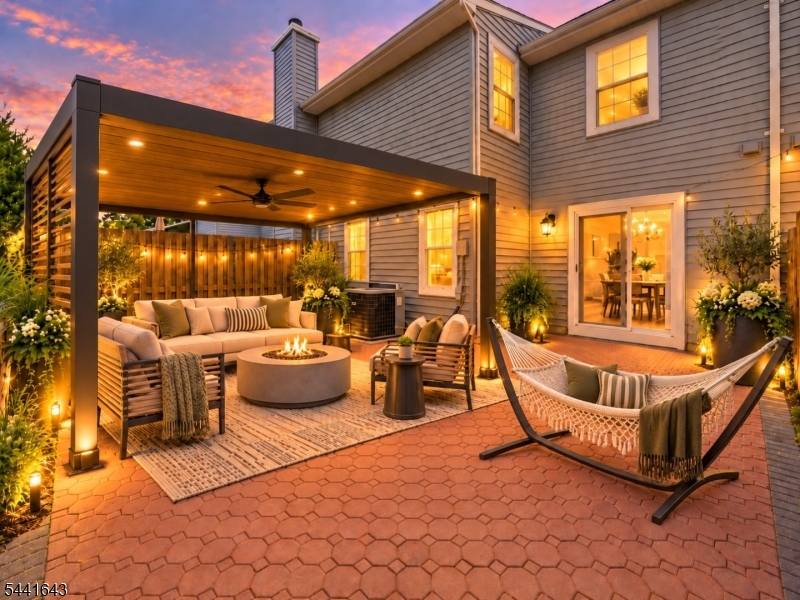 7 Sloop Sq Property Photo 14